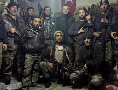 Aυτή είναι η σημαία των Τουρκμένων της Συρίας -Πάει για νέο «ψευδοκράτος» η Αγκυρα (φωτό)